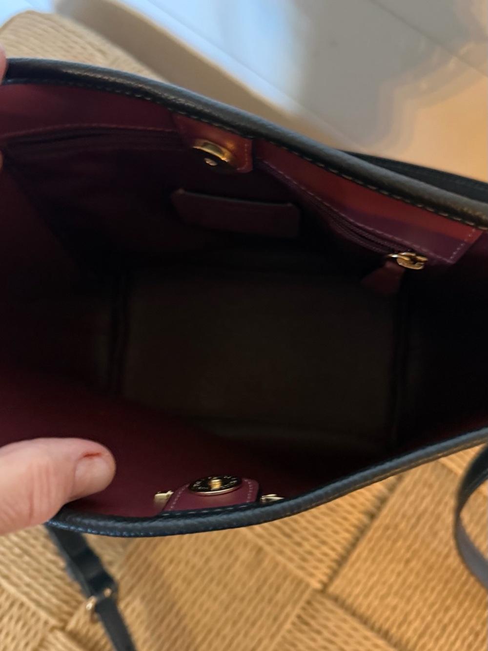 Coach Black Pebbled Leather Crossbody with Gold Hardware used a few x - Picture 2 of 3